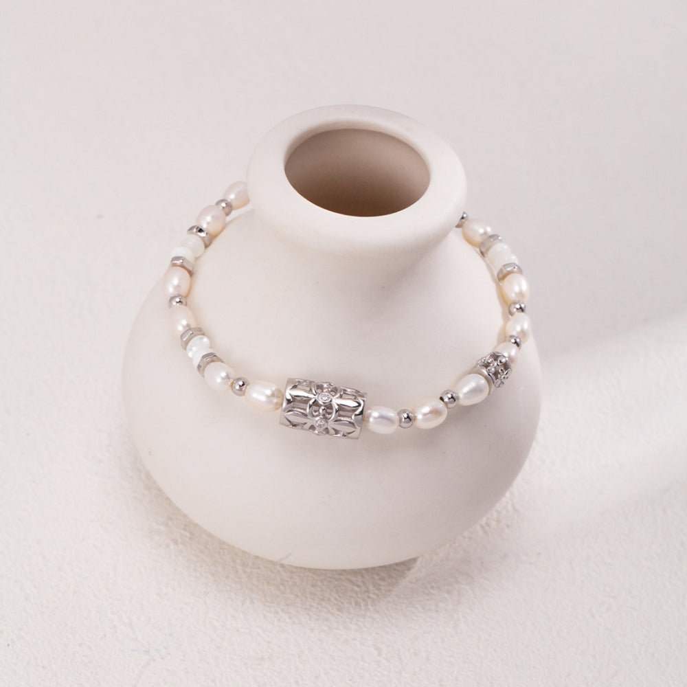 Vintage Pearl Gold-White Bracelet