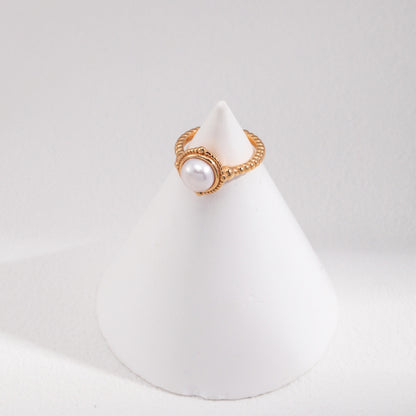 Swan Ring