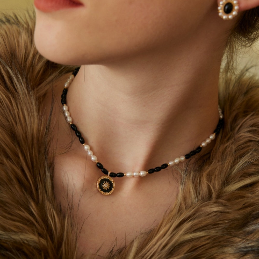 Noir Emblem Necklace