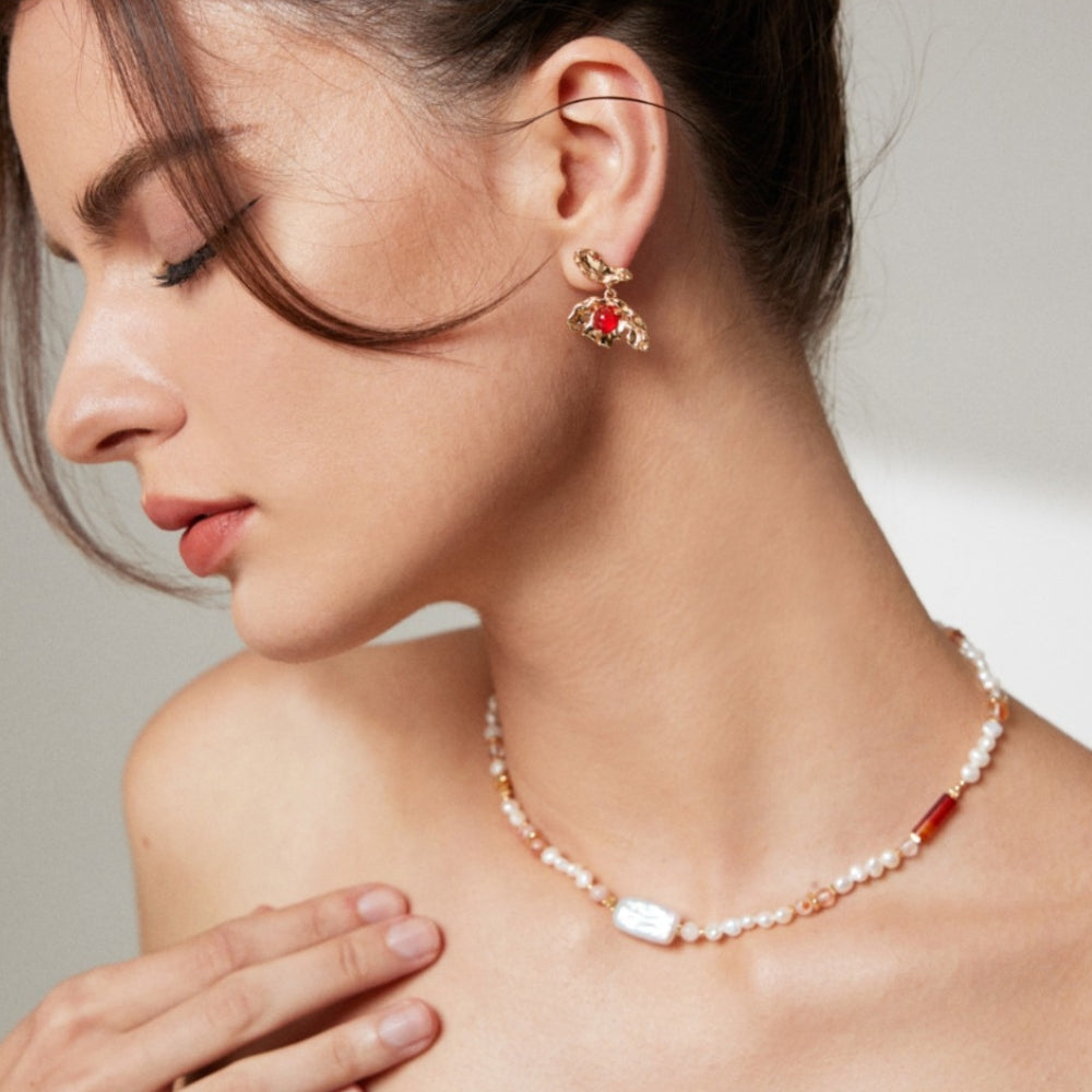 Roselight Pearl Necklace