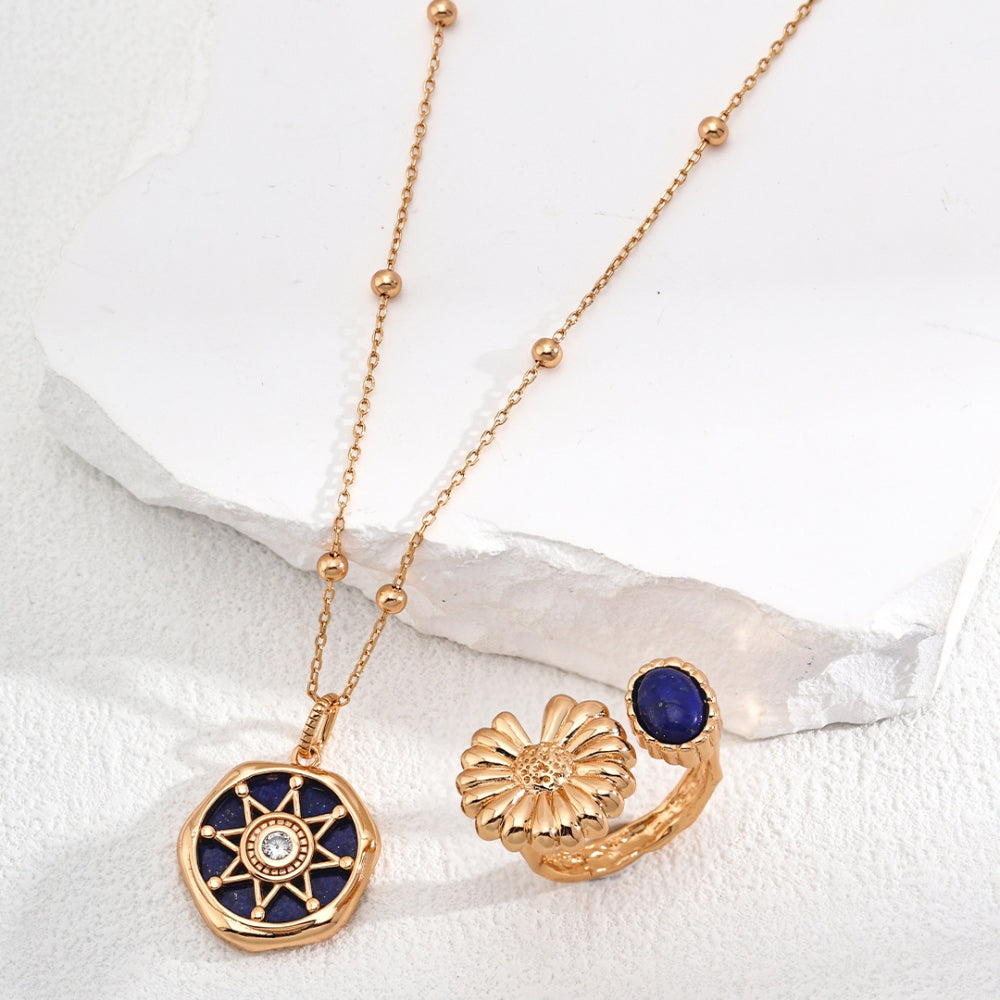 Vintage Gold Lapis Lazuli Flower Ring