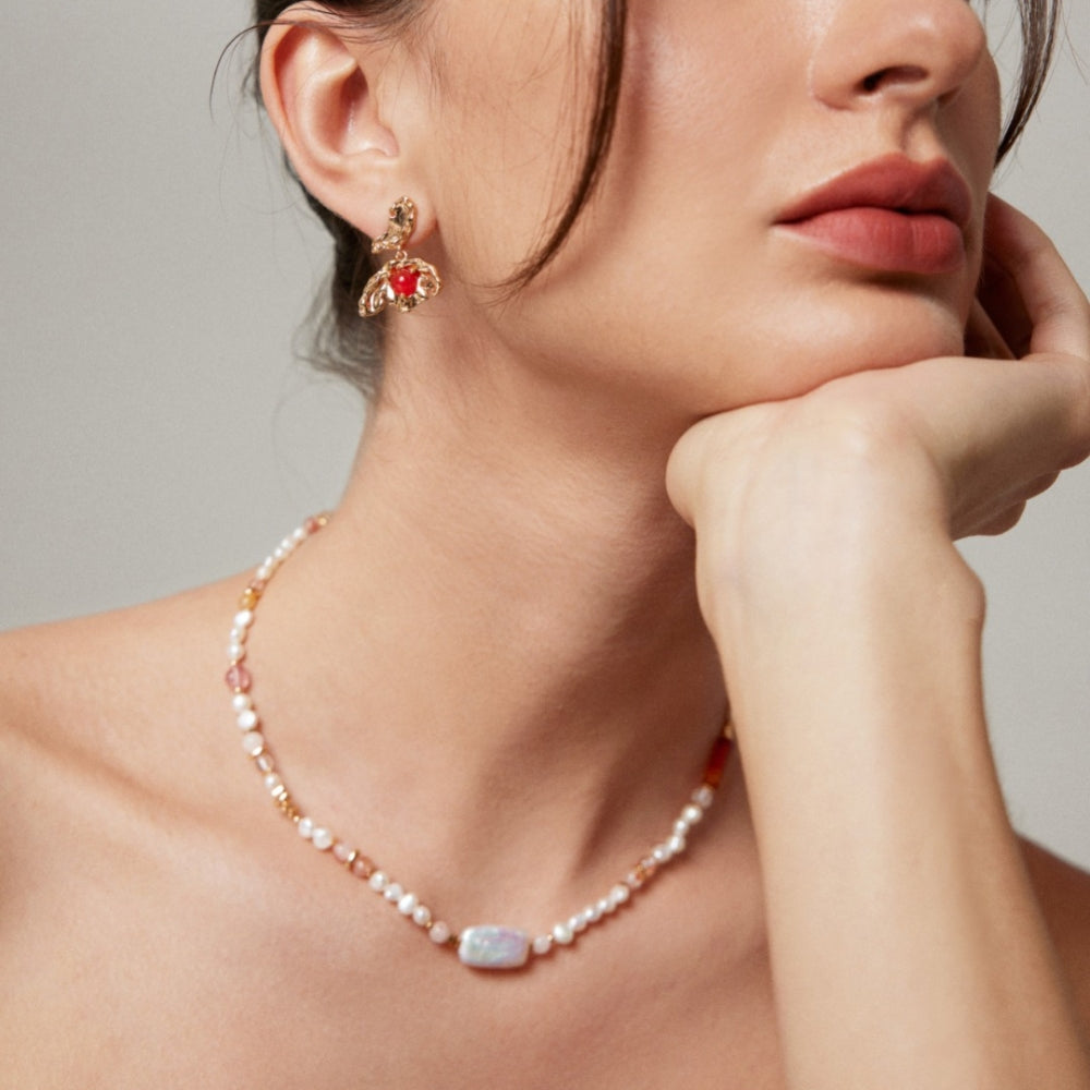 Roselight Pearl Necklace