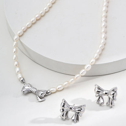 White Pearl Butterfly Knot Choker