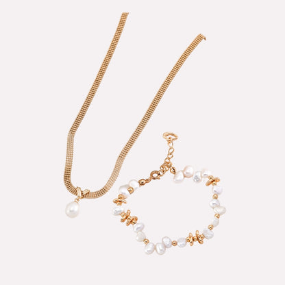 Vintage Gold Lace Pearl Necklace