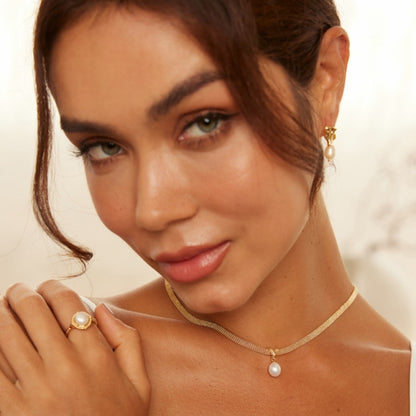 Vintage Gold Lace Pearl Necklace