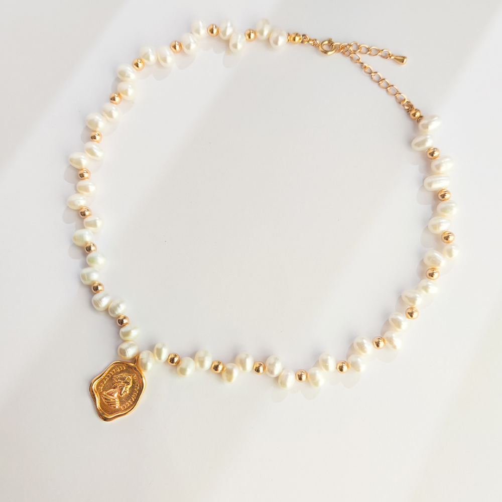 Queen Coin Pendant Necklace